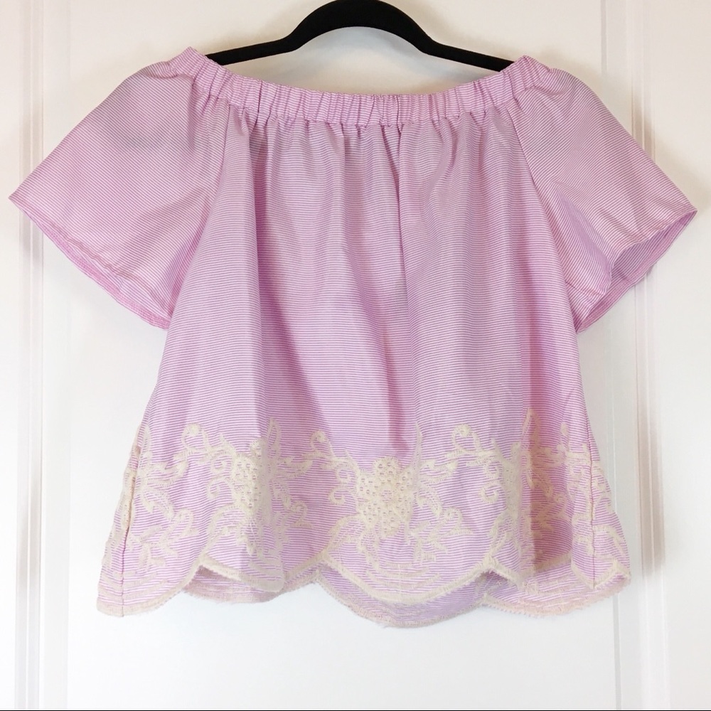 ⤵️$24 NWT Daily Special Off the Shoulder Top w Bow